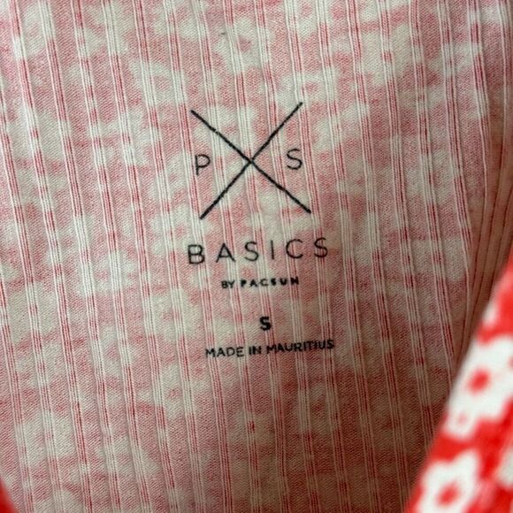 Pacsun Fitted Red and White Floral Crop Tank Top Size S - Picture 3 of 5